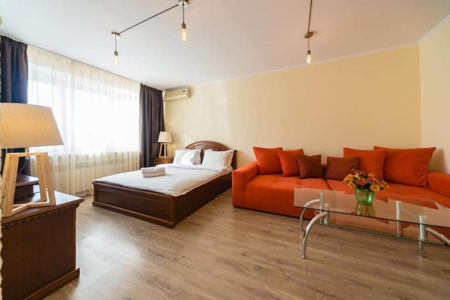 1 Room 65M2 Center Of Obolon Near River Side. Kiev Ngoại thất bức ảnh
